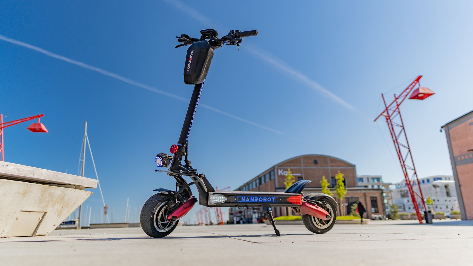 Nanrobot LS7+ electric scooter – high-performance standing e-scooter with dual motors, long range, and all-terrain wheels – Volt Ventures