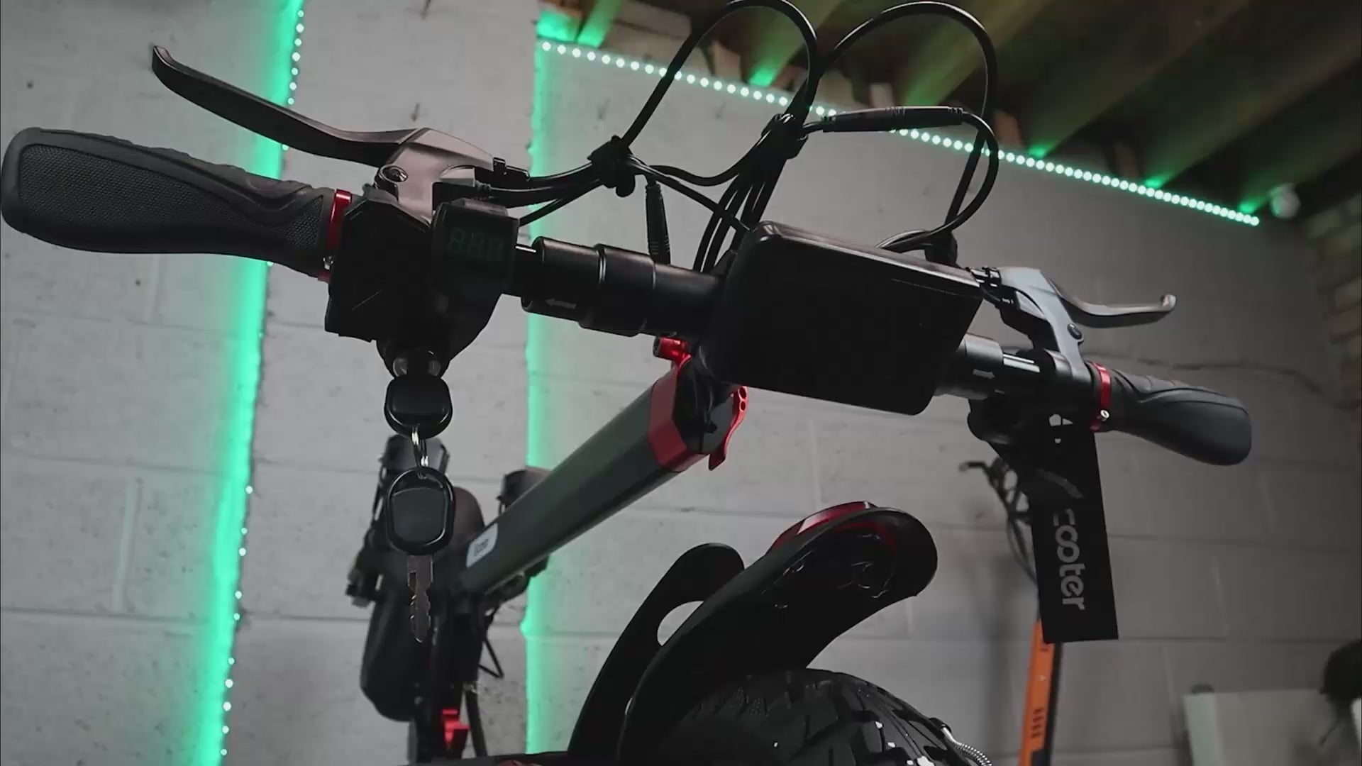 iScooter iX4 electric scooter – foldable commuter e-scooter with 10-inch tyres, suspension, and waterproof design – Volt Ventures