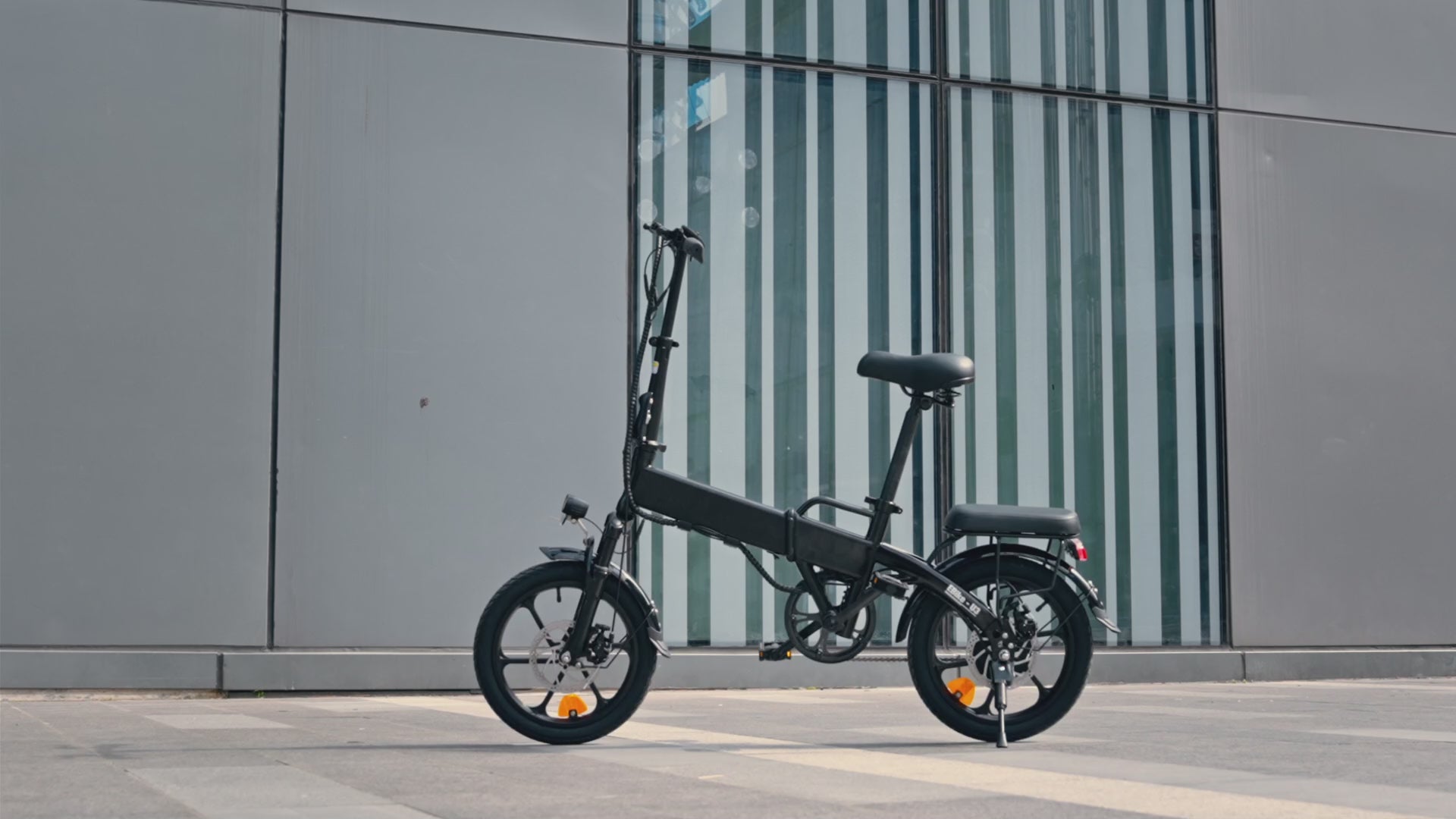 Isinwheel U3 electric bike – lightweight folding e-bike with 250W motor and compact design – Volt Ventures