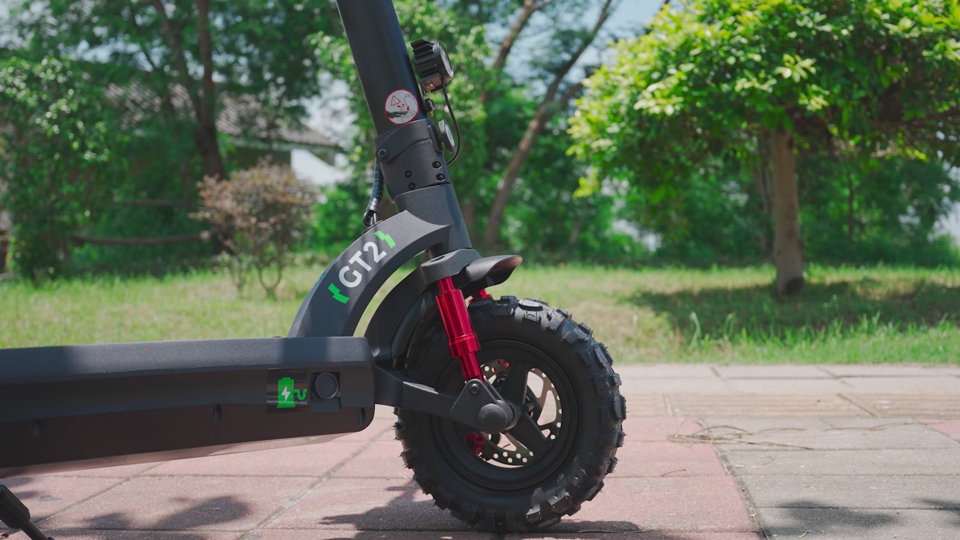 Isinwheel GT2 electric scooter with dual motor, hydraulic brakes, and all-terrain tyres – Volt Ventures