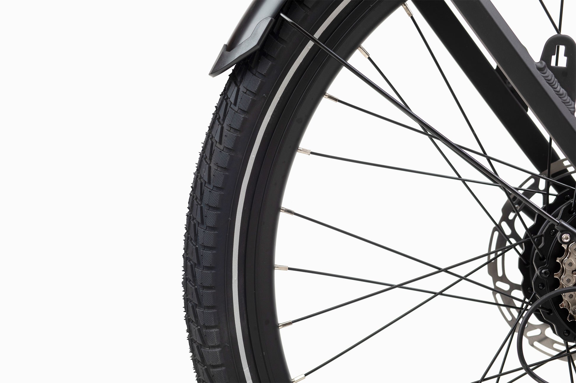 Qreate City Air electric bike in white, reliable electric city bike for everyday UK riding from Volt Ventures