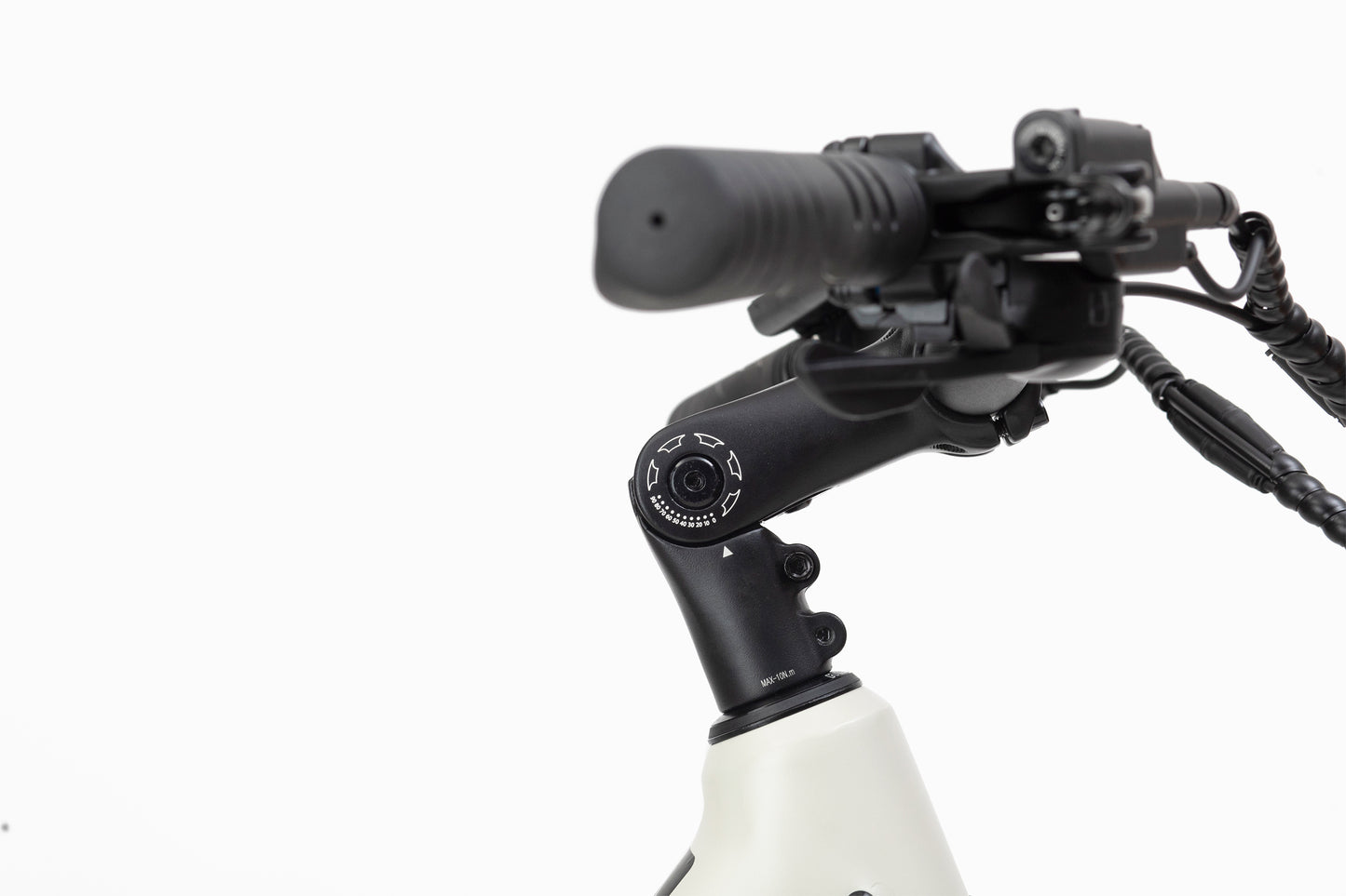 Qreate City Air electric bike in white, reliable electric city bike for everyday UK riding from Volt Ventures